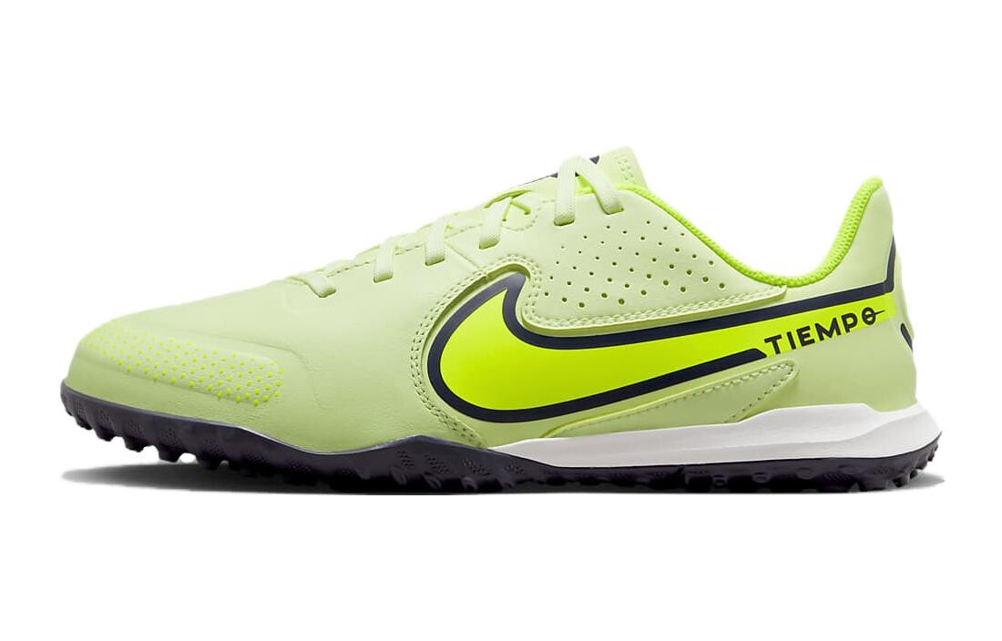 

Детские футбольные бутсы Nike Детские