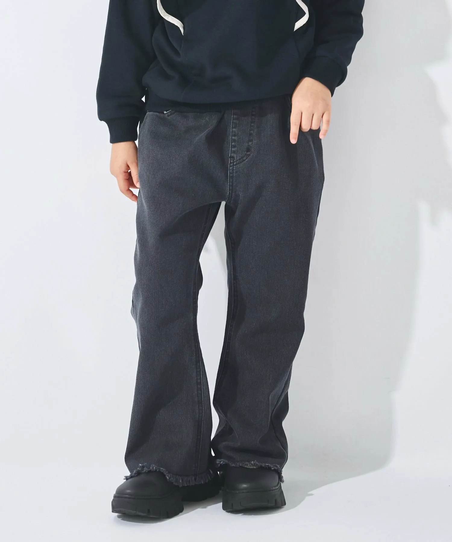 Расклешенные джинсовые брюки Ever Closet, black