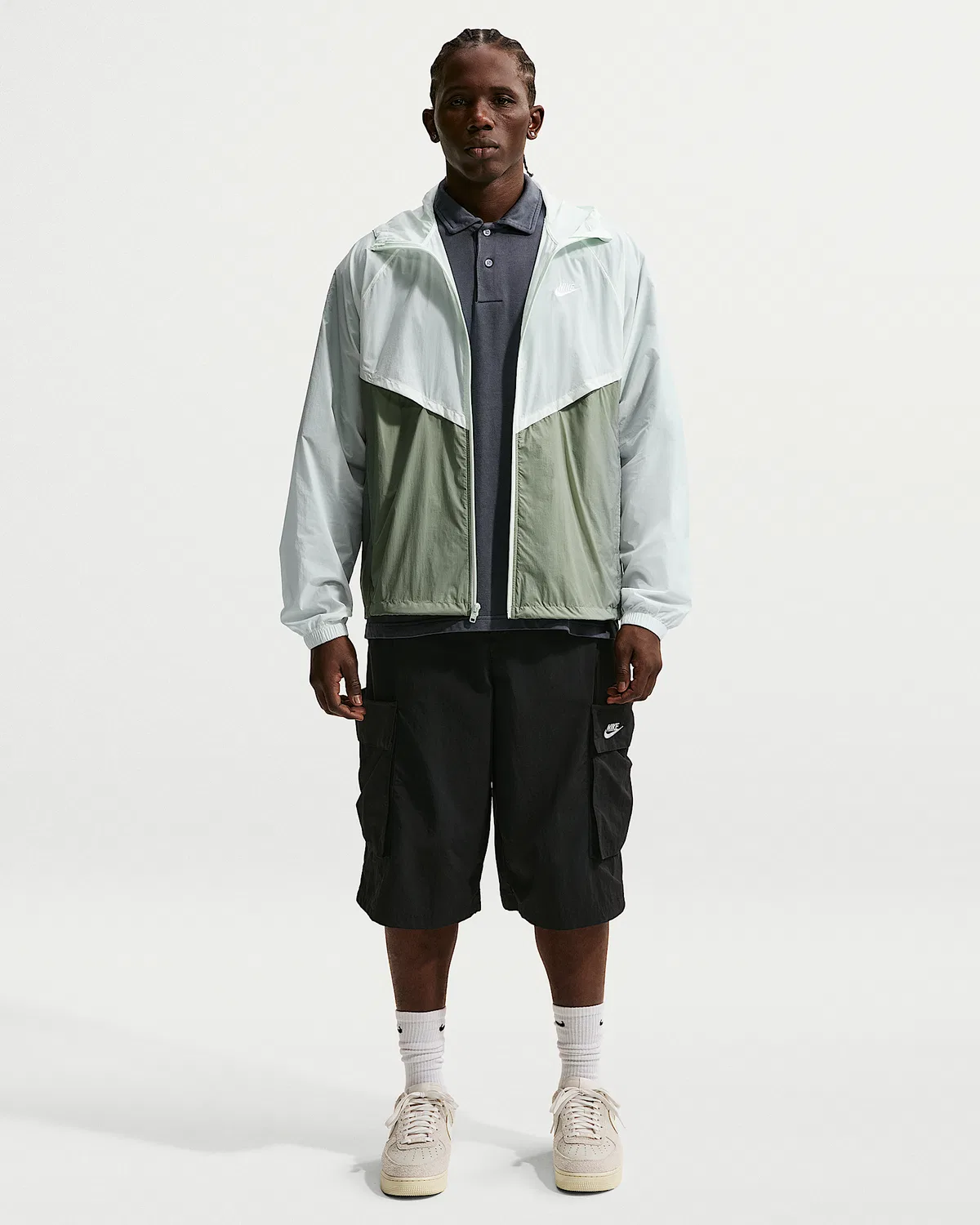 Мужская нестеганая куртка-ветровка Nike Windrunner на молнии с защитой от УФ, Barely Green/Jade Horizon/White — фото 4