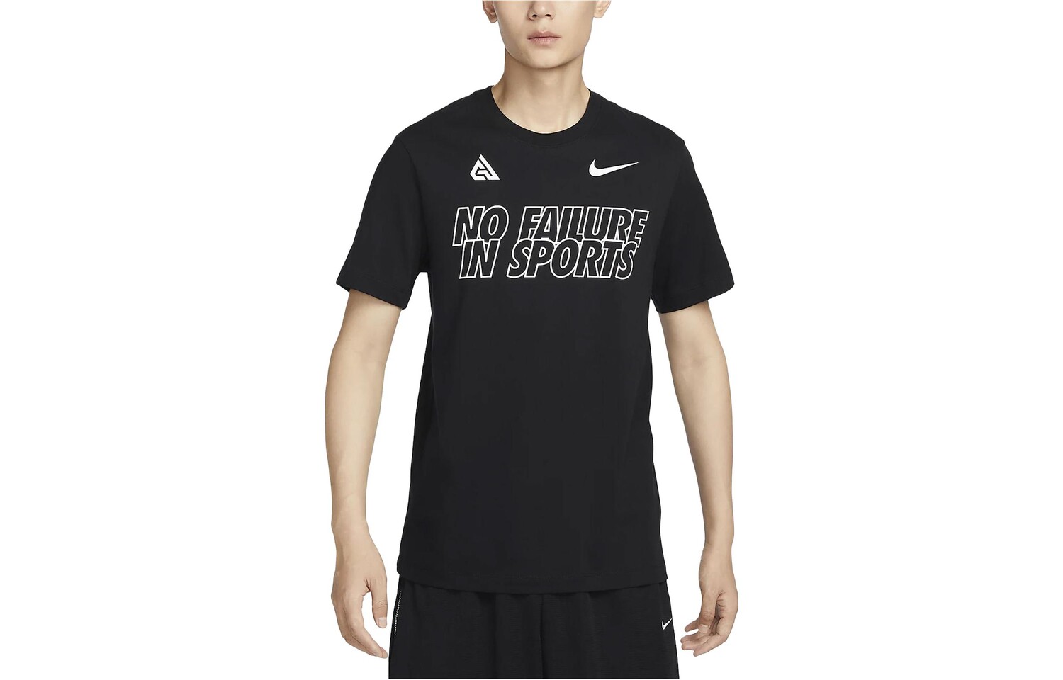 

Футболка мужская черная Nike, черный