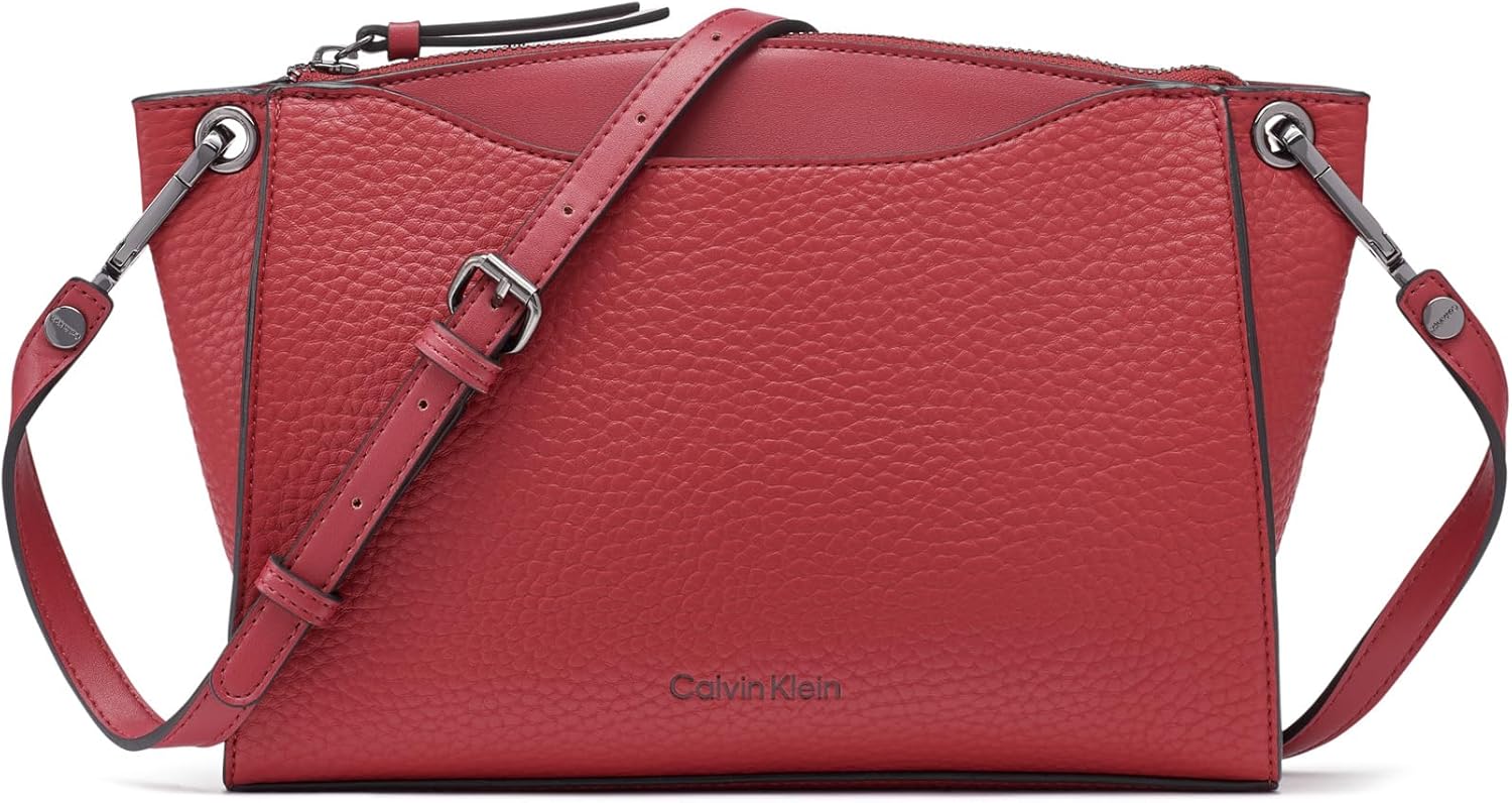 

Женская сумка-мессенджер Calvin Klein Garnet Top Zip Crossbody, Cranberry