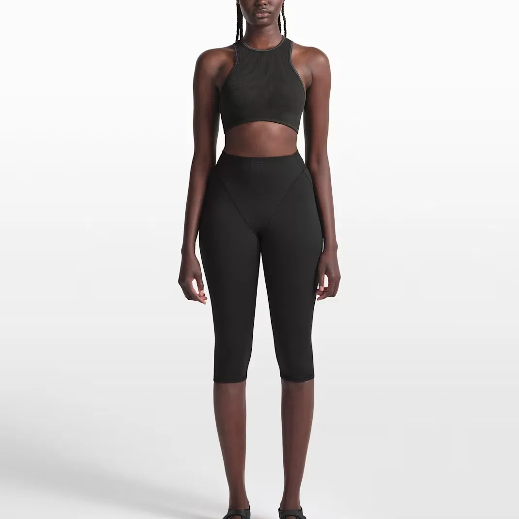 Бюстгальтер-майка SKIMS Ribbed Seamless женский racerneck Nike, NSKM Obsidian/NSKM Armor — фото 3