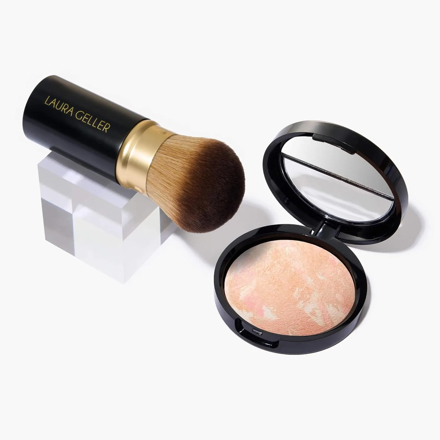 Тональная основа Laura Geller New York Baked Balance-N-Glow Illuminating Color Correcting Foundation - Porcelain - с выдвижной кистью-аэрографом кабуки (2 шт.), Peach