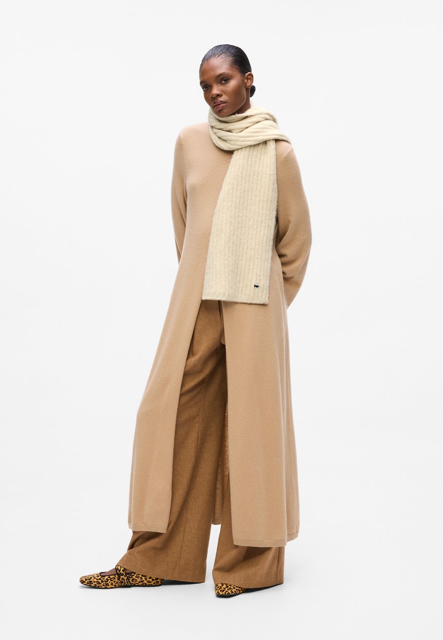 

Шарф KARL LAGERFELD IKON PIN SCARF, Trench Beige/Beige