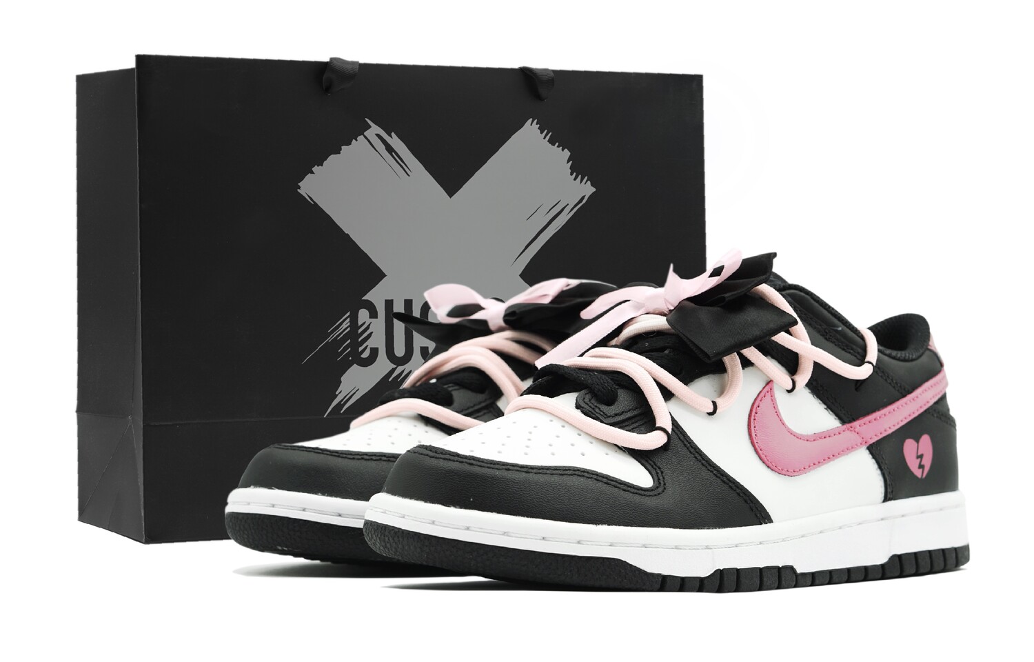 

Женские кроссовки для скейтбординга Nike Dunk, White