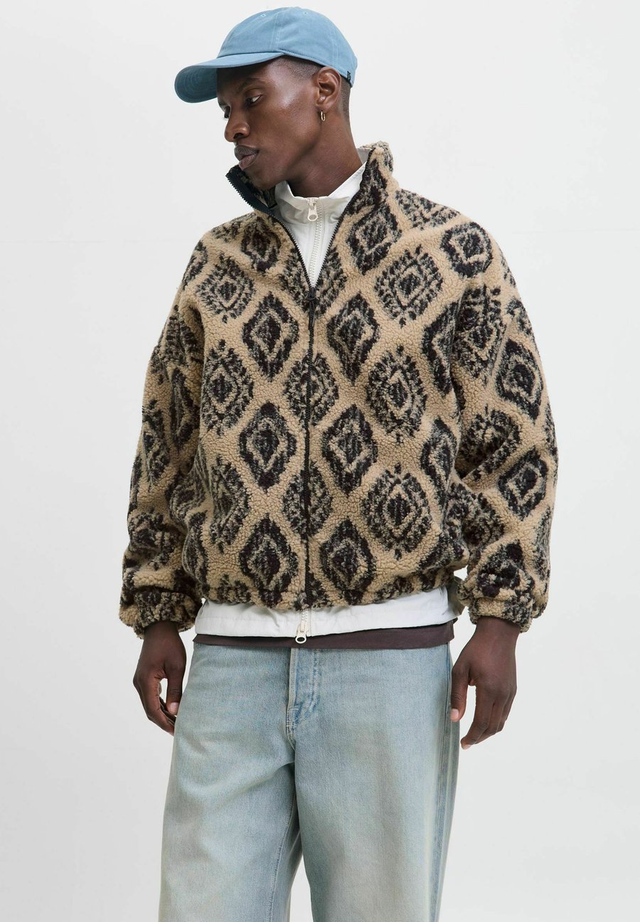 

Флисовая куртка Jack & Jones Fleece jacket, Mocha Meringue/Light Brown