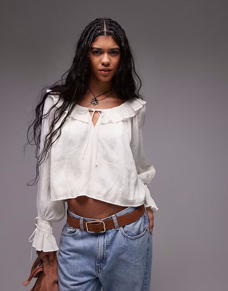 

Топ Topshop с оборками на шее и женским воротником цвета слоновой кости