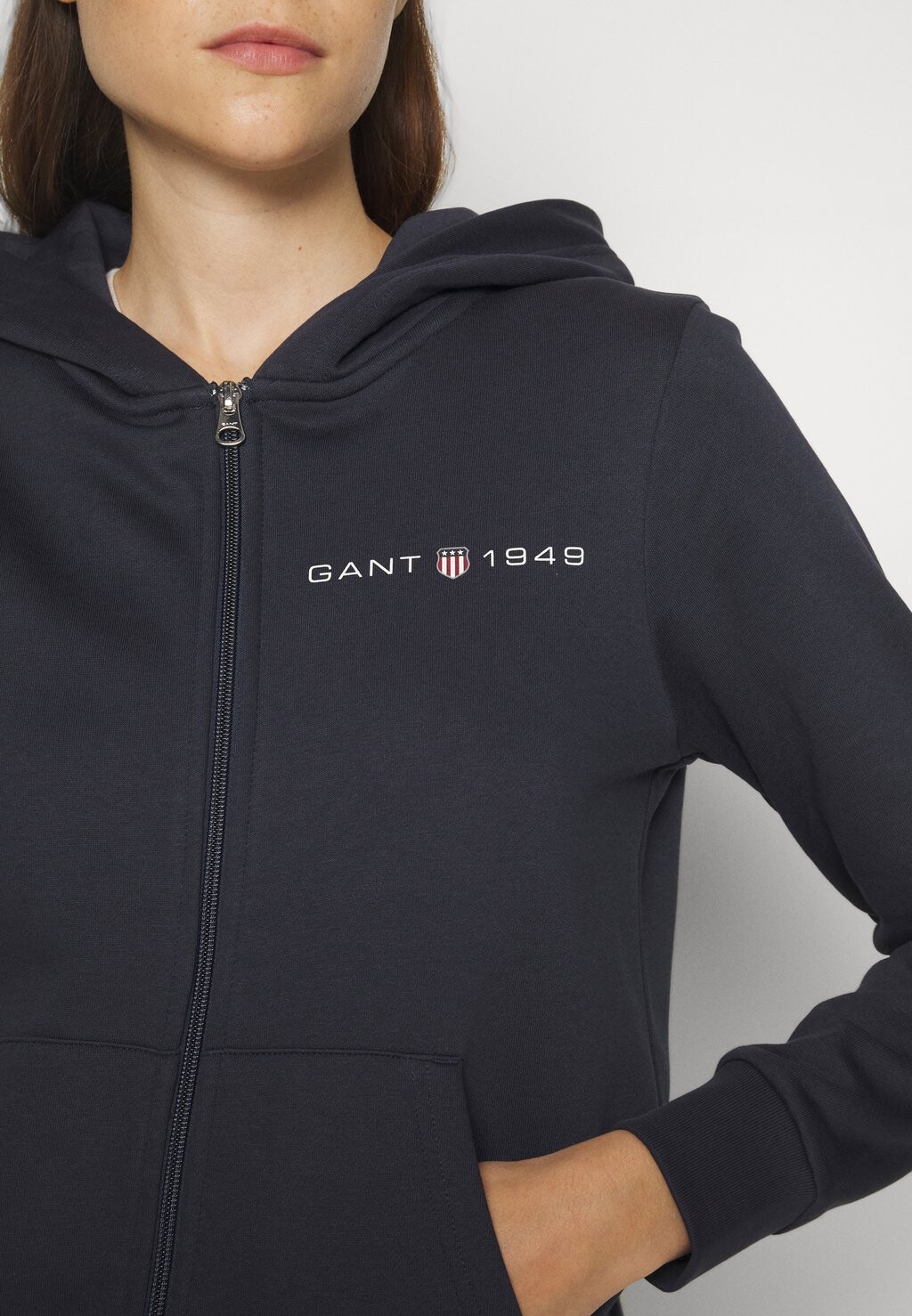 

Свитер на молнии Graphic Zip Hood GANT, темно-синий