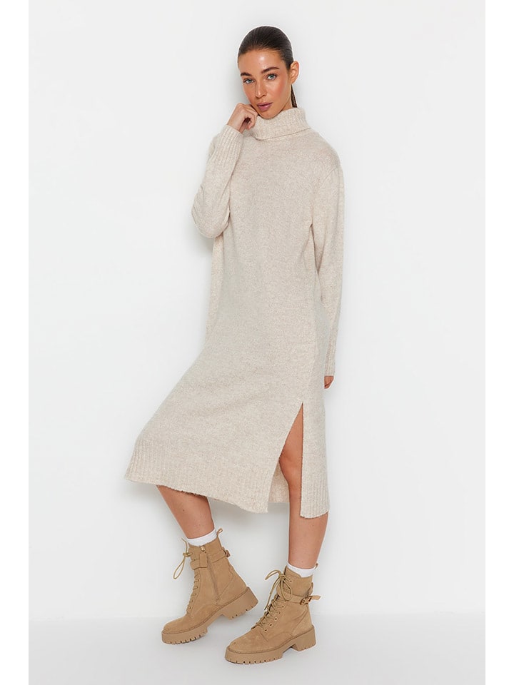 

Trendyol Вязаное платье бежевого цвета