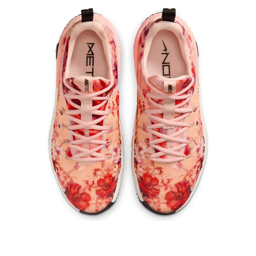 Кроссовки (WMNS) Nike Free Metcon 6 AMP 'Washed Coral Black Sail', оранжевый — фото 4
