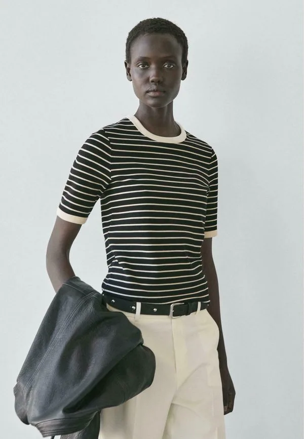 

Футболка с коротким рукавом и контрастными полосками. Massimo Dutti, Black, Черный, Футболка с коротким рукавом и контрастными полосками. Massimo Dutti, Black