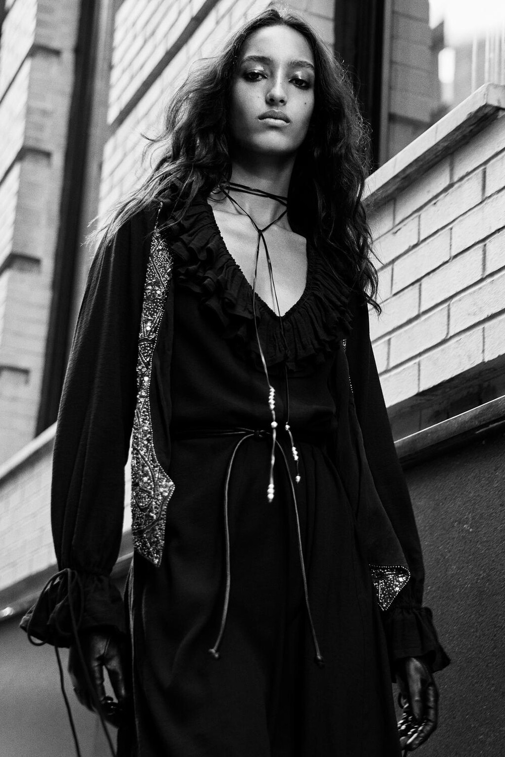 

Платье миди с оборками ZARA, черный