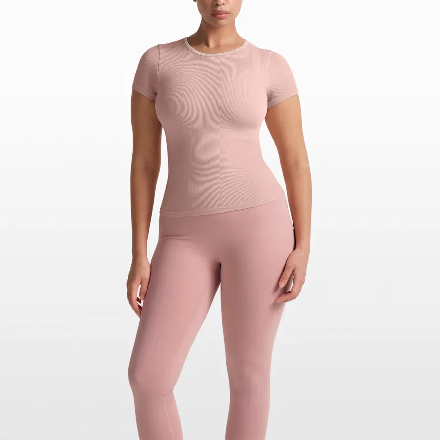 Футболка Nike SKIMS Ribbed Seamless женская бежевая — фото 3
