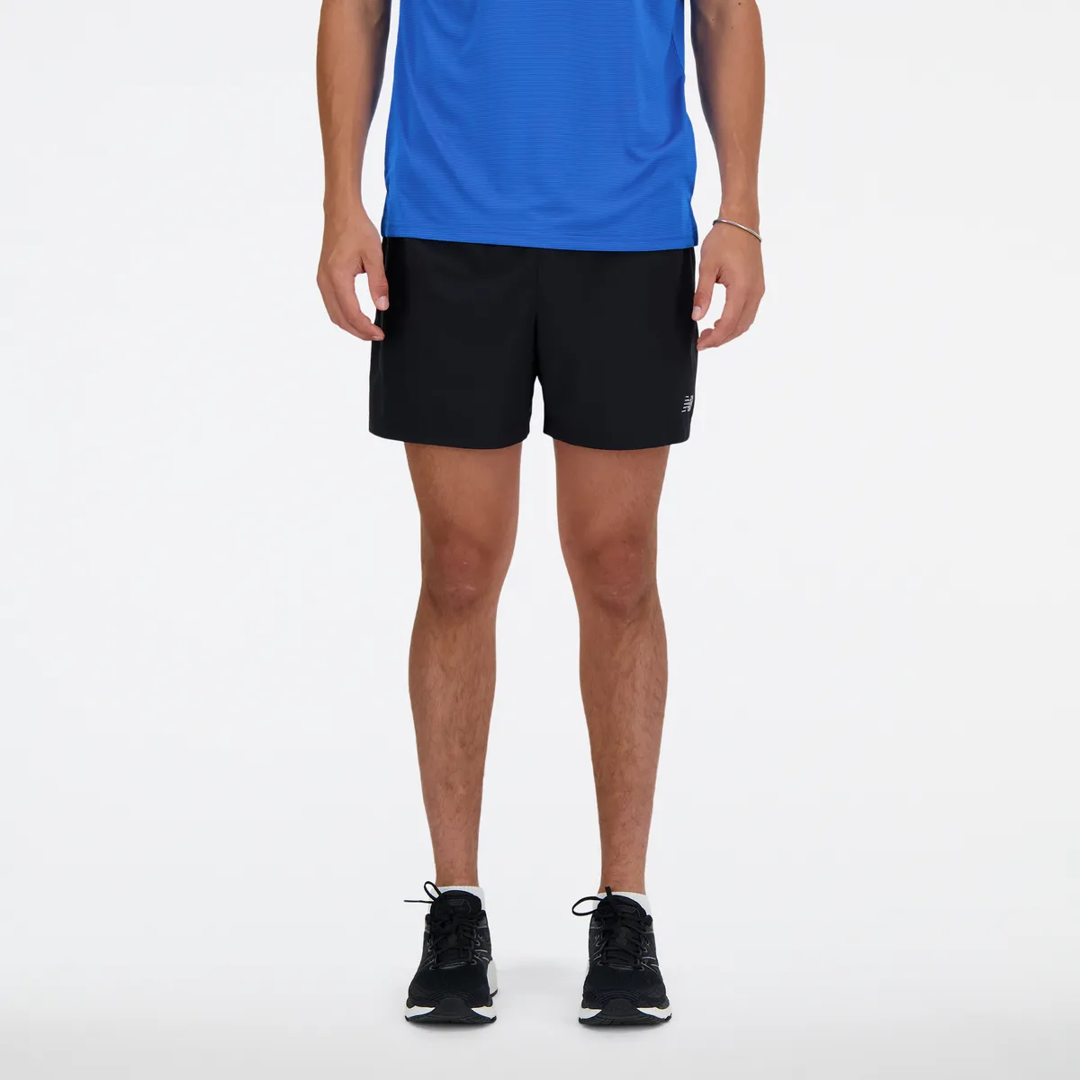 

Шорты для бега New Balance "SPORT ESSENTIALS SHORT 5"", черный