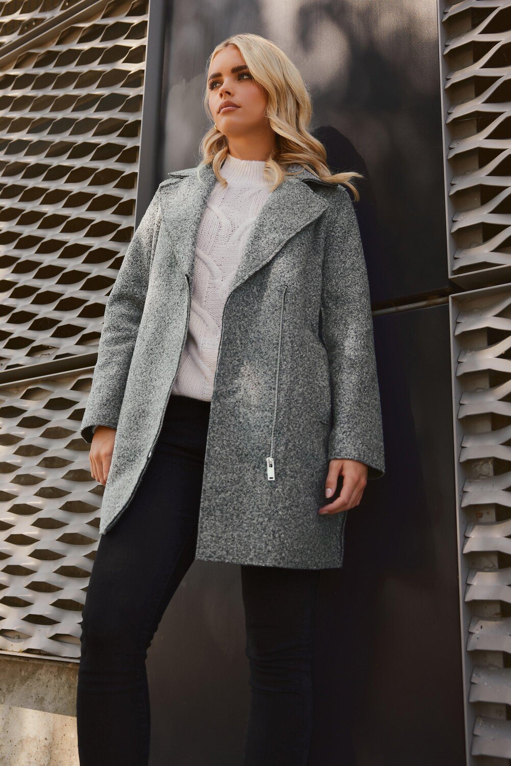 

Миниатюрное пальто из букле PixieGirl, серый