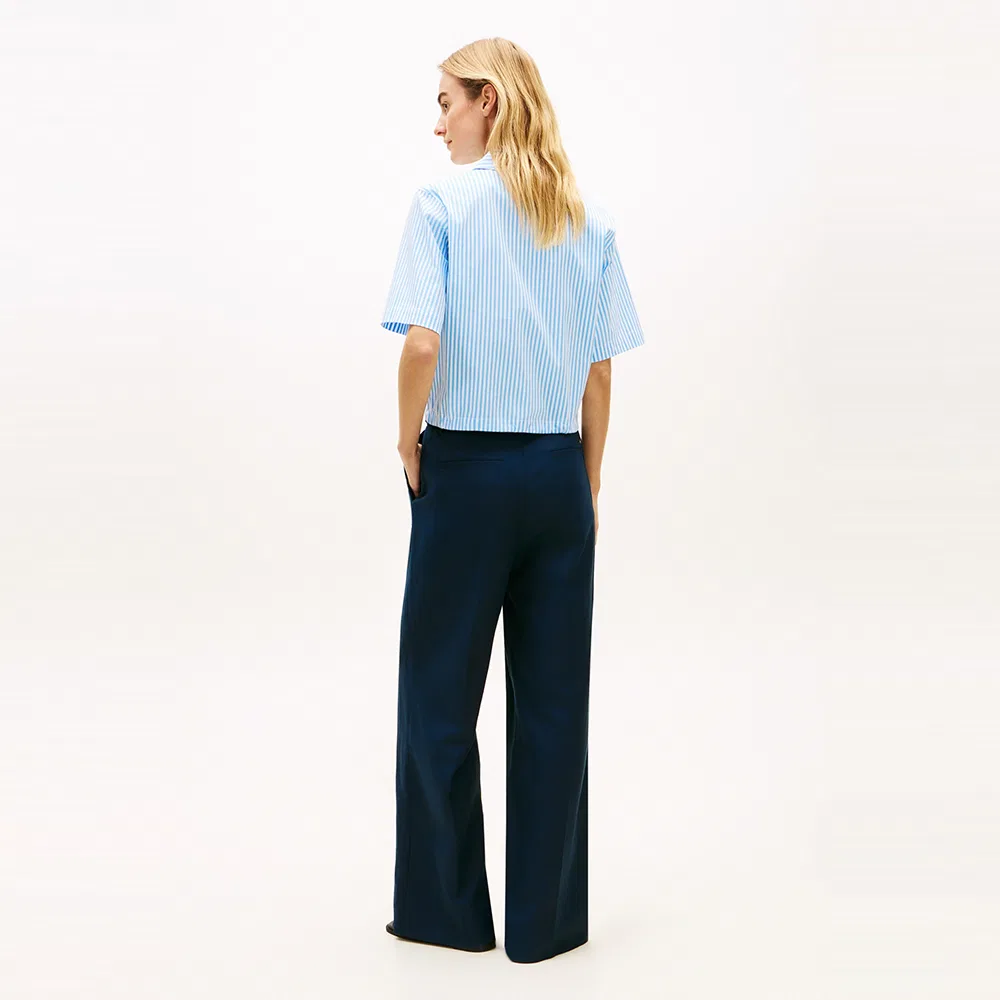 Женская рубашка-блузон Tommy Hilfiger Women из поплина небесно-голубого цвета — фото 3