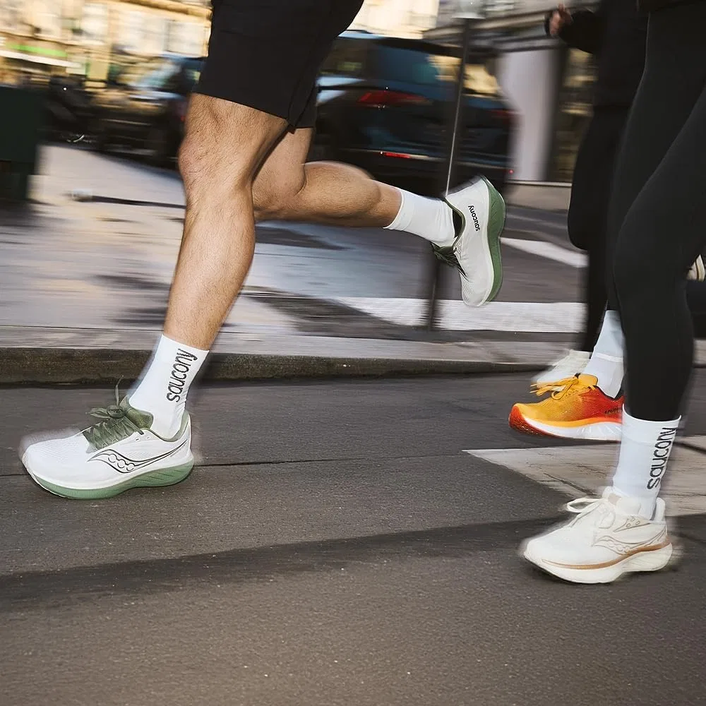 Кроссовки Saucony Ride 18, белый/черный — фото 2