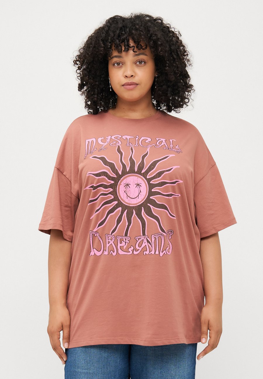 

Футболка Even&Odd Curvy Print T-shirt, Brown, Коричневый, Футболка Even&Odd Curvy Print T-shirt, Brown