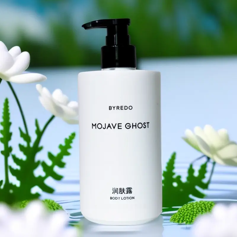 Успокаивающий питательный ароматный лосьон для тела Mojave Shadow Byredo — фото 2