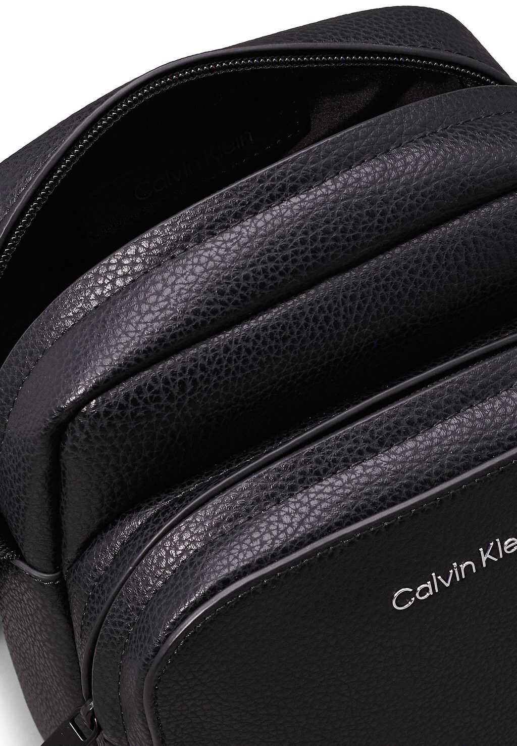 

Сумка через плечо MUST REPORTER Calvin Klein, черный