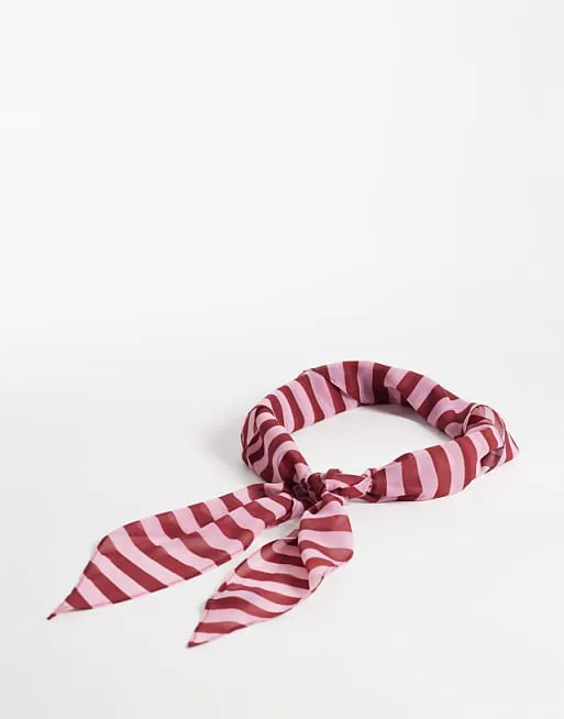 

Гламурный полосатый платок розового и красного цветов