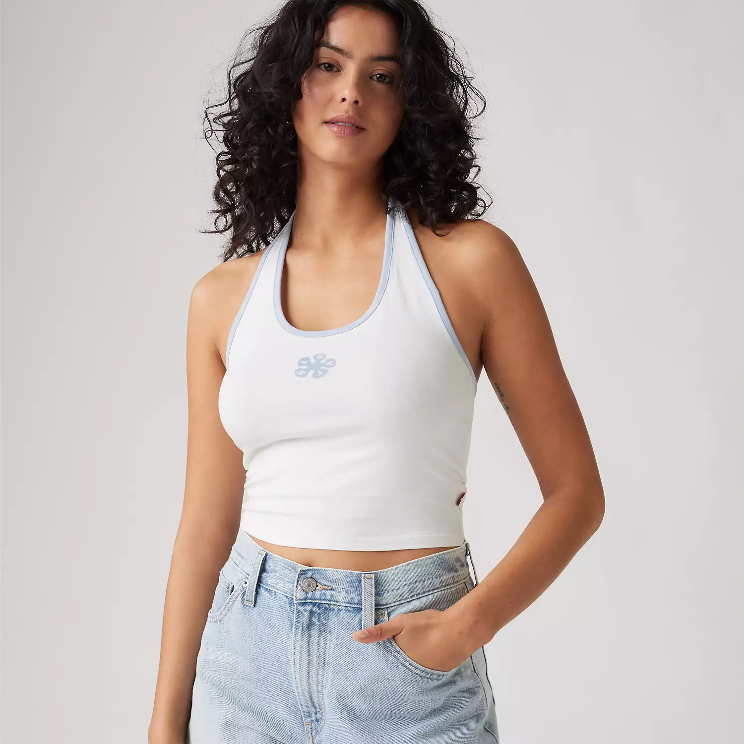 

Топ с графическим принтом Элла Холтер Levi's, цвет Egret - White