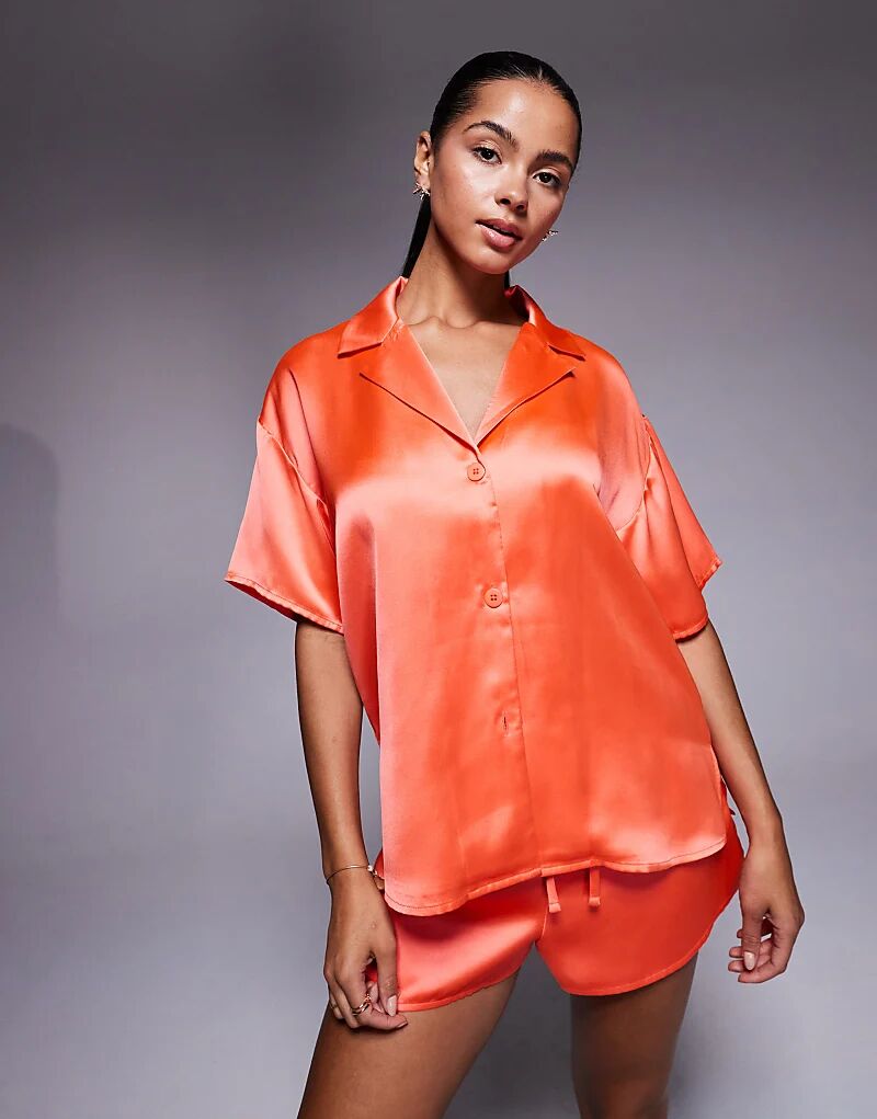 

Рубашка из атласа с короткими рукавами ASOS DESIGN кораллового цвета