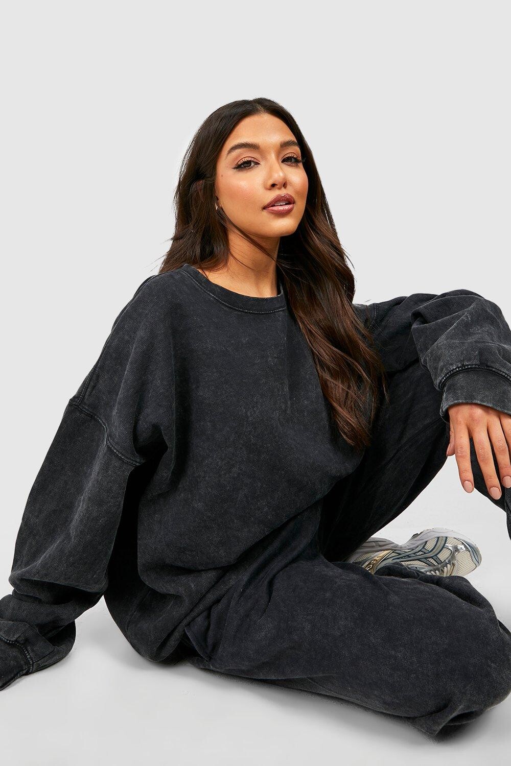 

Спортивный свитер acid wash Boohoo, угольный