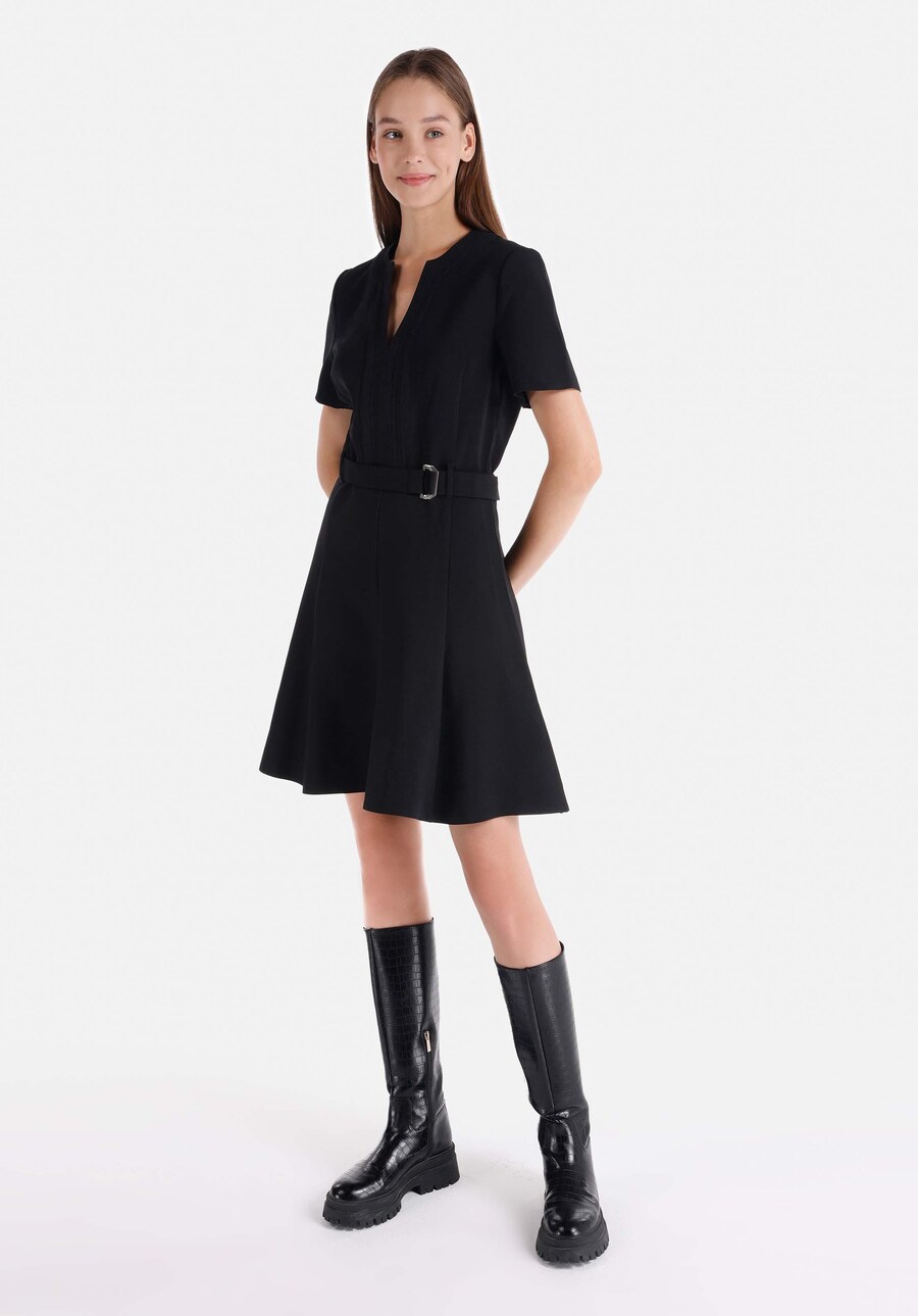 

Платье Colin's, черный