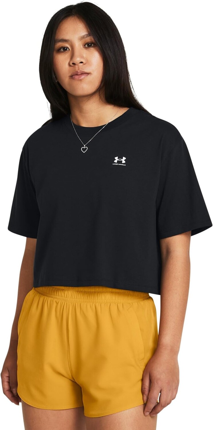 

Футболка Under Armour Boxy Crop Logo Short Sleeve T Shirt, цвет Black/White