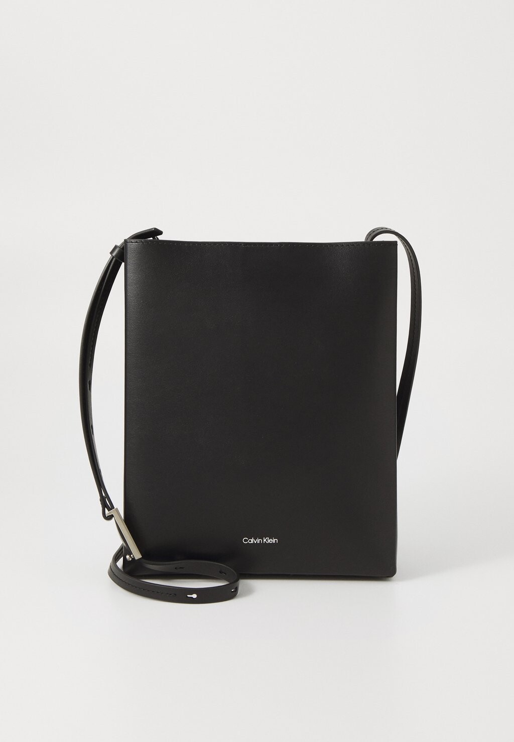 

Сумка через плечо LINE CROSSBODY BAG Calvin Klein, черный