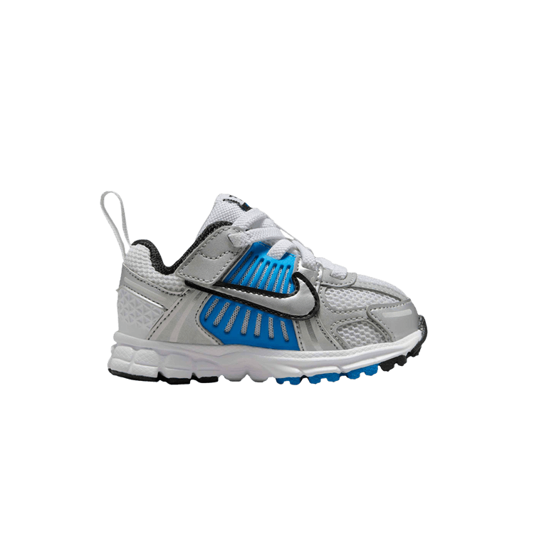 

Кроссовки Vomero 5 TD 'Light Photo Blue Metallic Silver', серый