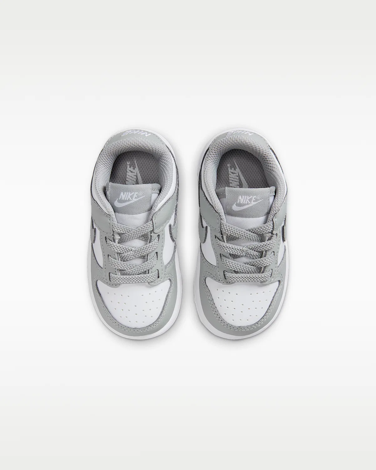 Кроссовки Nike Dunk Low для малышей, White/White/Light Smoke Grey — фото 4
