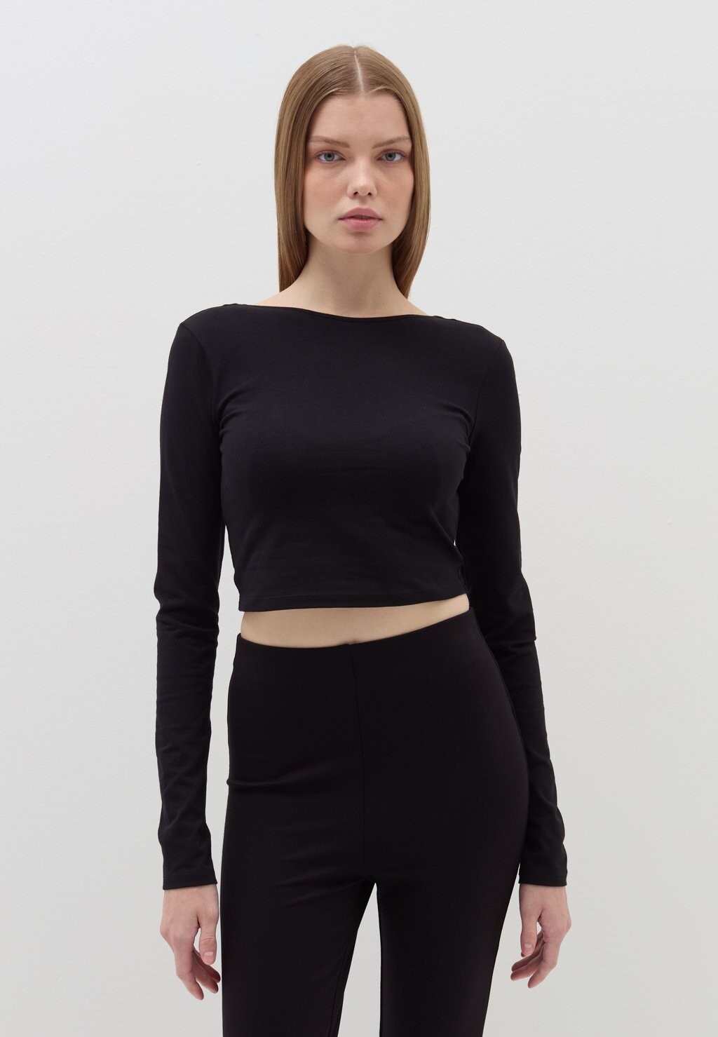 

Топ с длинными рукавами WITH BARE BACK B.ANGEL, черный