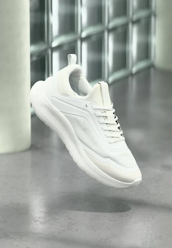 Легкие беговые кроссовки на шнуровке Calvin Klein, Triple Bright White