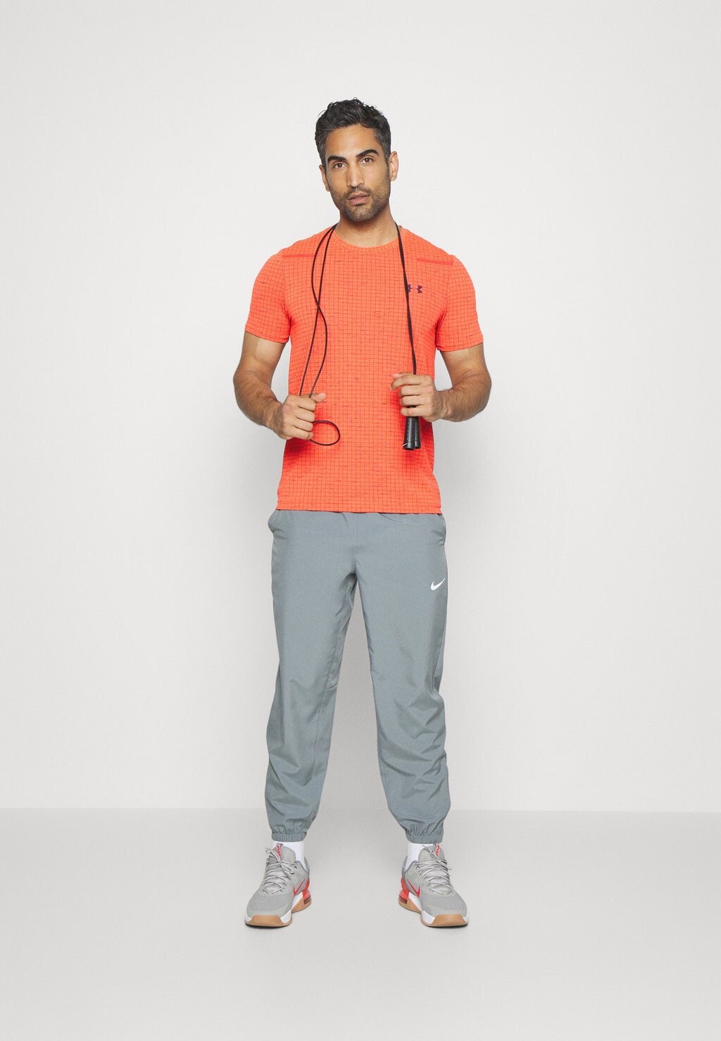 Спортивные брюки FORM PANT Nike, дымчато-серый/черный/серебристый со светоотражающим эффектом — фото 2
