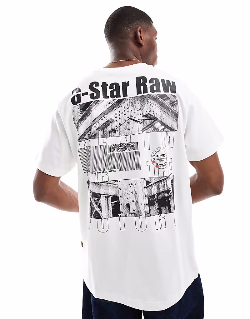 

Футболка G-Star oversize белого цвета с принтом штрих-кода на груди и спине