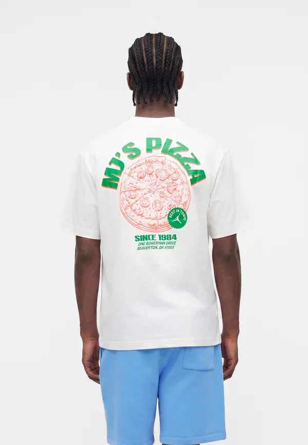 Футболка с принтом Pizza crew Jordan, белый/инфракрасный — фото 3