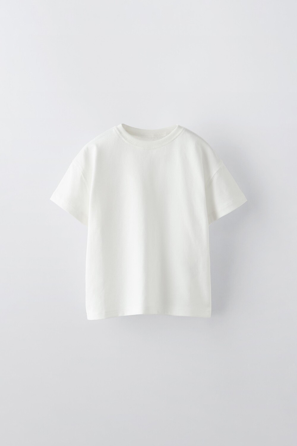 

Футболка с аппликациями-бирками ZARA, белый