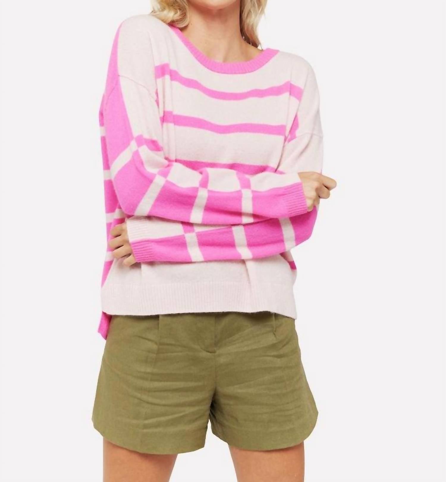 

Боксовый джемпер с полосками и круглым вырезом в цвете сакуры Brodie Cashmere, Cherry Blossom