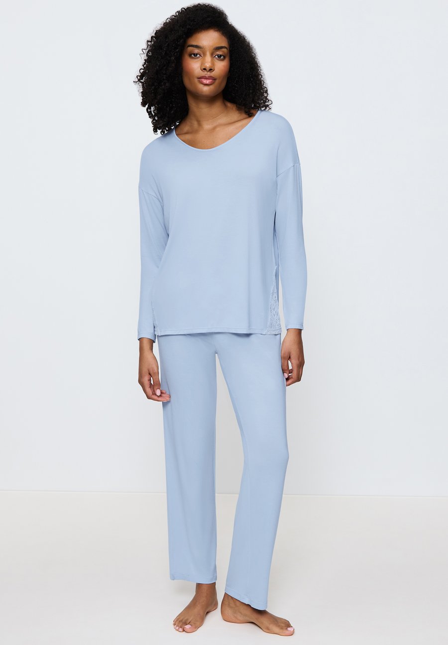

Пижамный комплект Triumph TIMELESS SENSUALITY SET, Ice/Light Blue