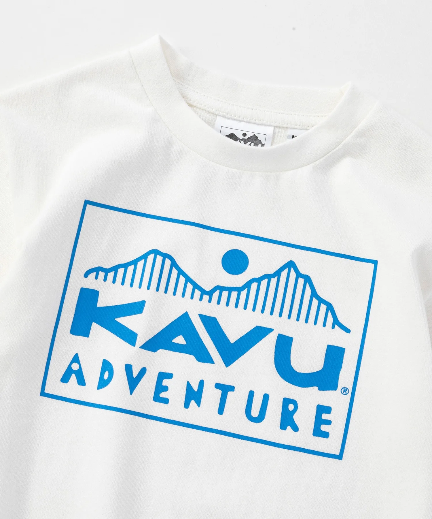 Детская футболка KAVU K's ADVENTURE LOGO белая — фото 2