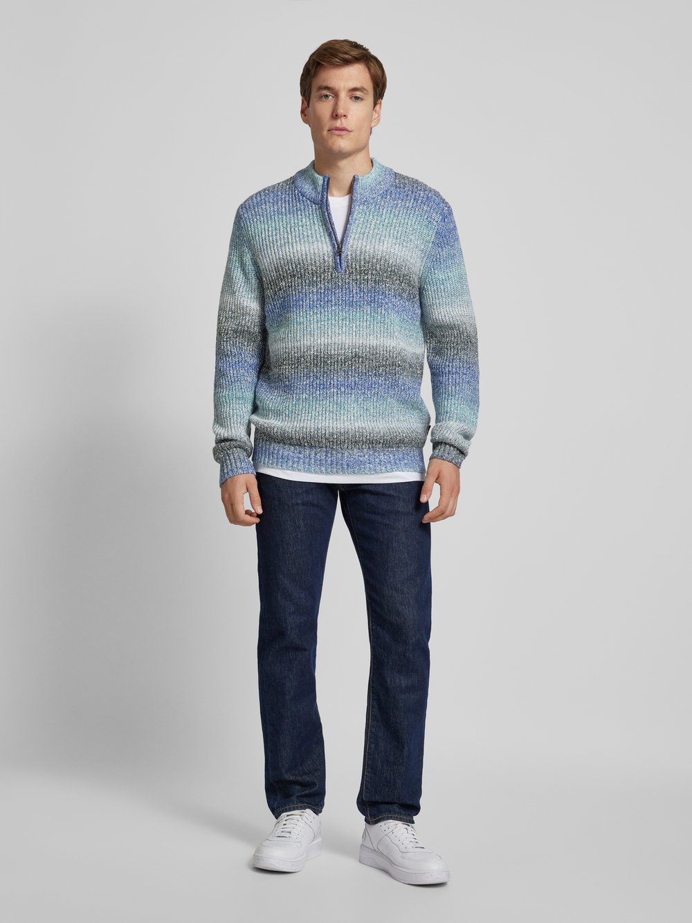 

Вязаный свитер в меланжевом стиле Fynch-Hatton