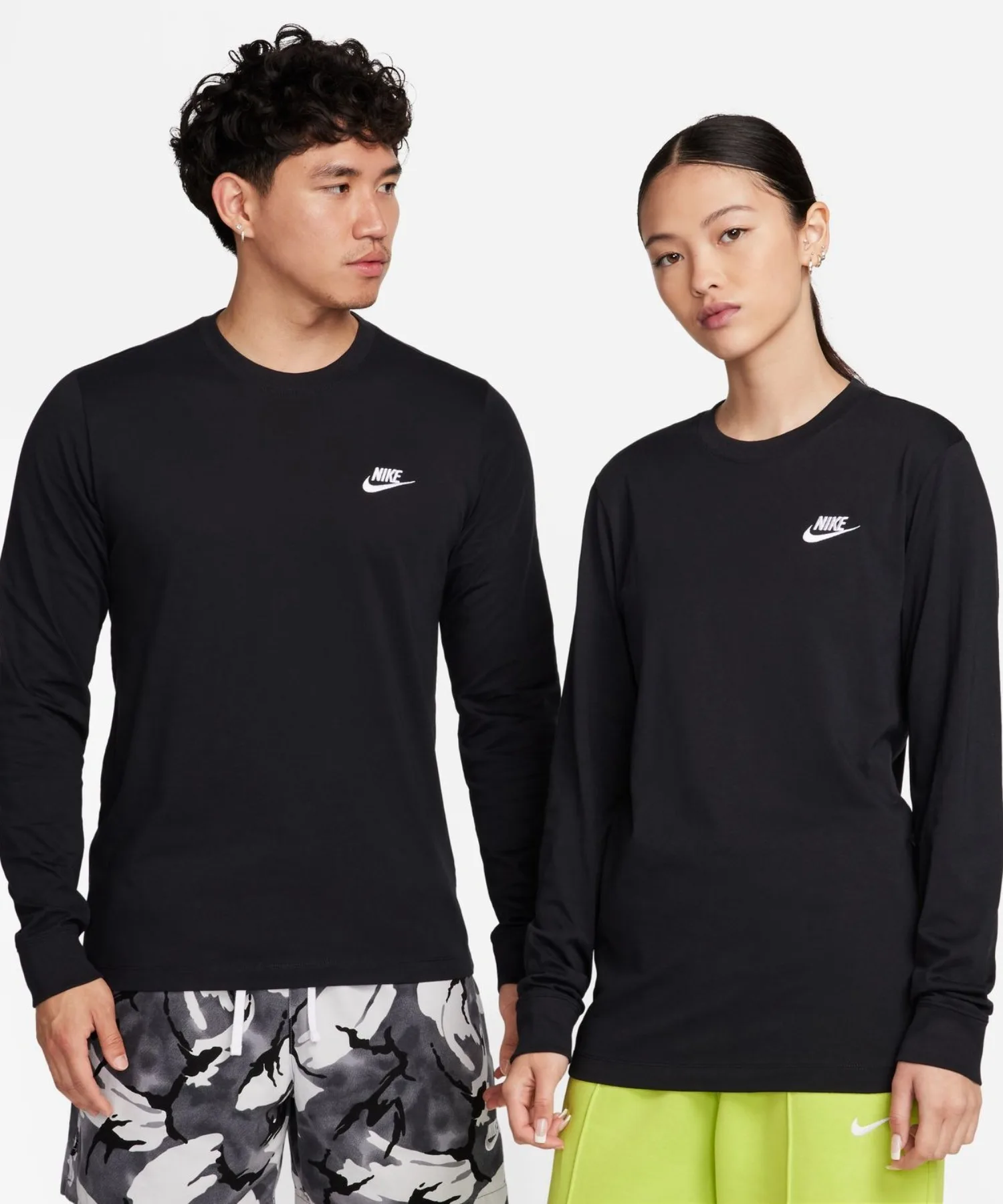 Мужская футболка с длинным рукавом Nike NSW Club L/S T-shirt чёрная