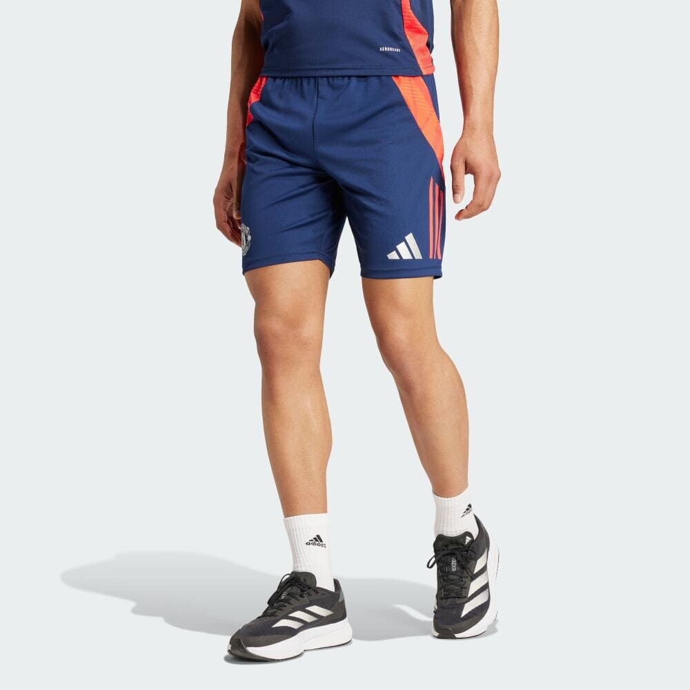 

Шорты Adidas Manchester United Tiro 24 Training Shorts, цвет Night Indigo/Bright Red