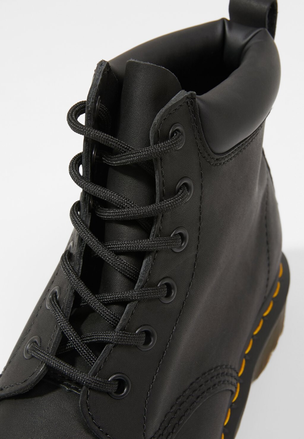 

Ботильоны на шнуровке 939 BEN BOOT UNISEX Dr. Martens, черный