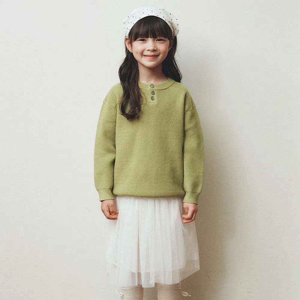 Детский трикотажный свитер хенли Always Washable оливковый от Wednesdayoasis Kids — фото 2