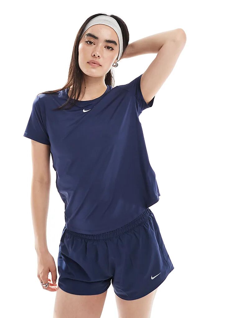 

Футболка Nike One Training Dri-FIT темно-синего цвета Nike Training