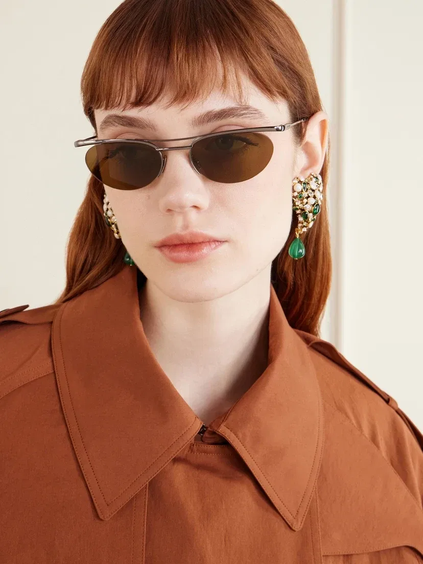 Солнцезащитные очки в овальной оправе серебристого цвета Saint Laurent Eyewear, серебряный — фото 2