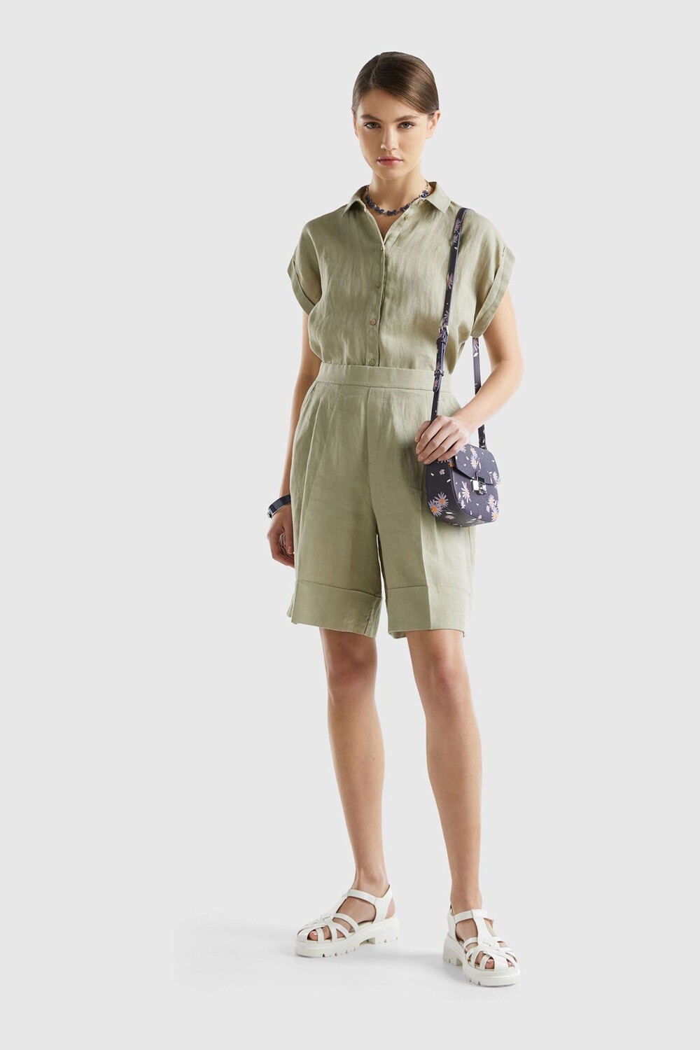 

Льняные шорты Benetton, зеленый